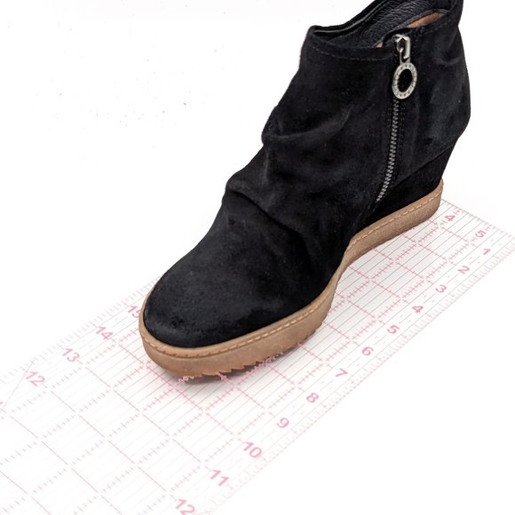 Sofft Women Siri Side Zip Distressed Black Suede Wedge Boots Size 10 - Picture 4 of 11